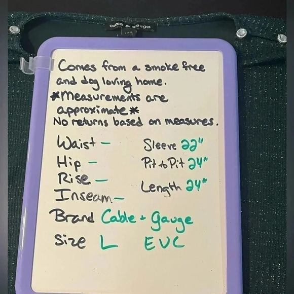 Cable & Gauge size L EUC lightweight green sweater with sparkle and buttons - Picture 11 of 11